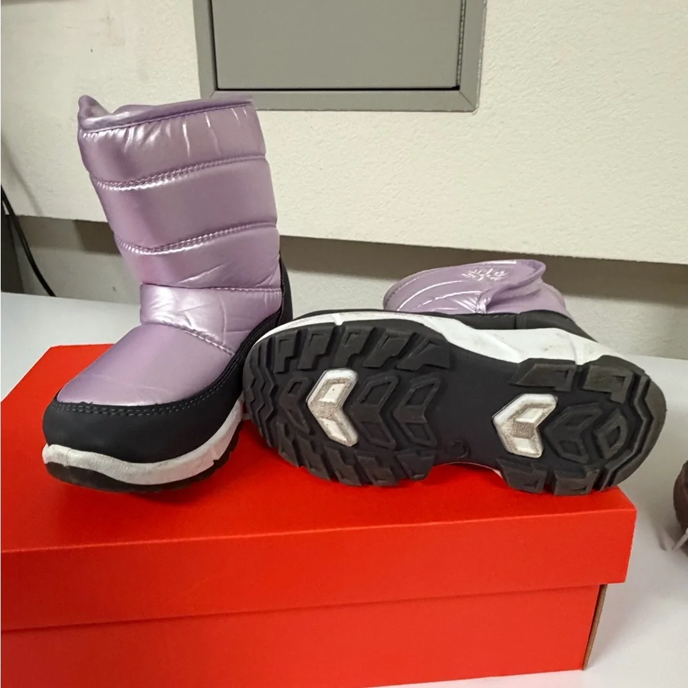 Metallic‎ Lavender Snow Boots with Snowflake Accent